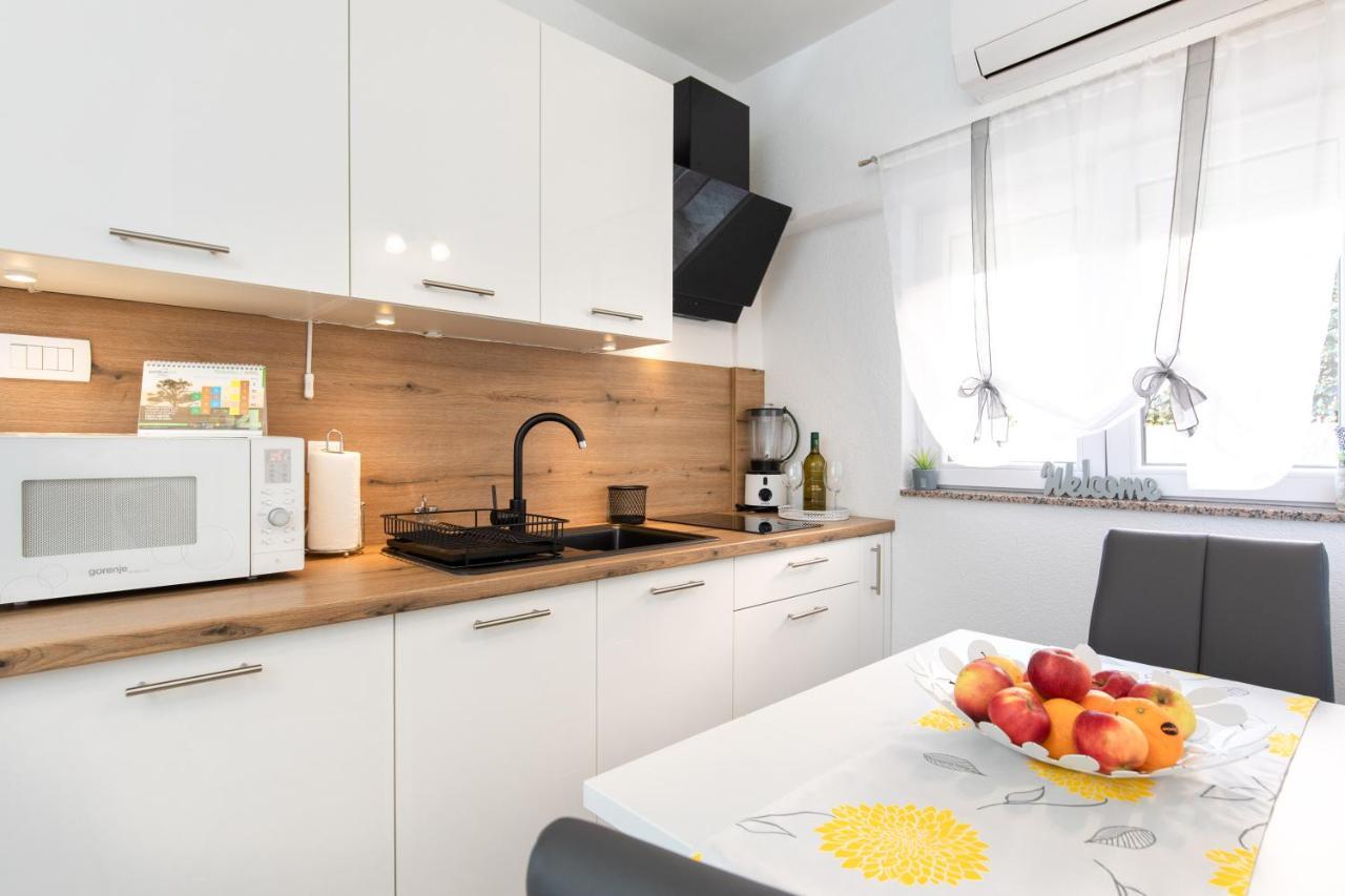 קרק Apartman Ruza מראה חיצוני תמונה