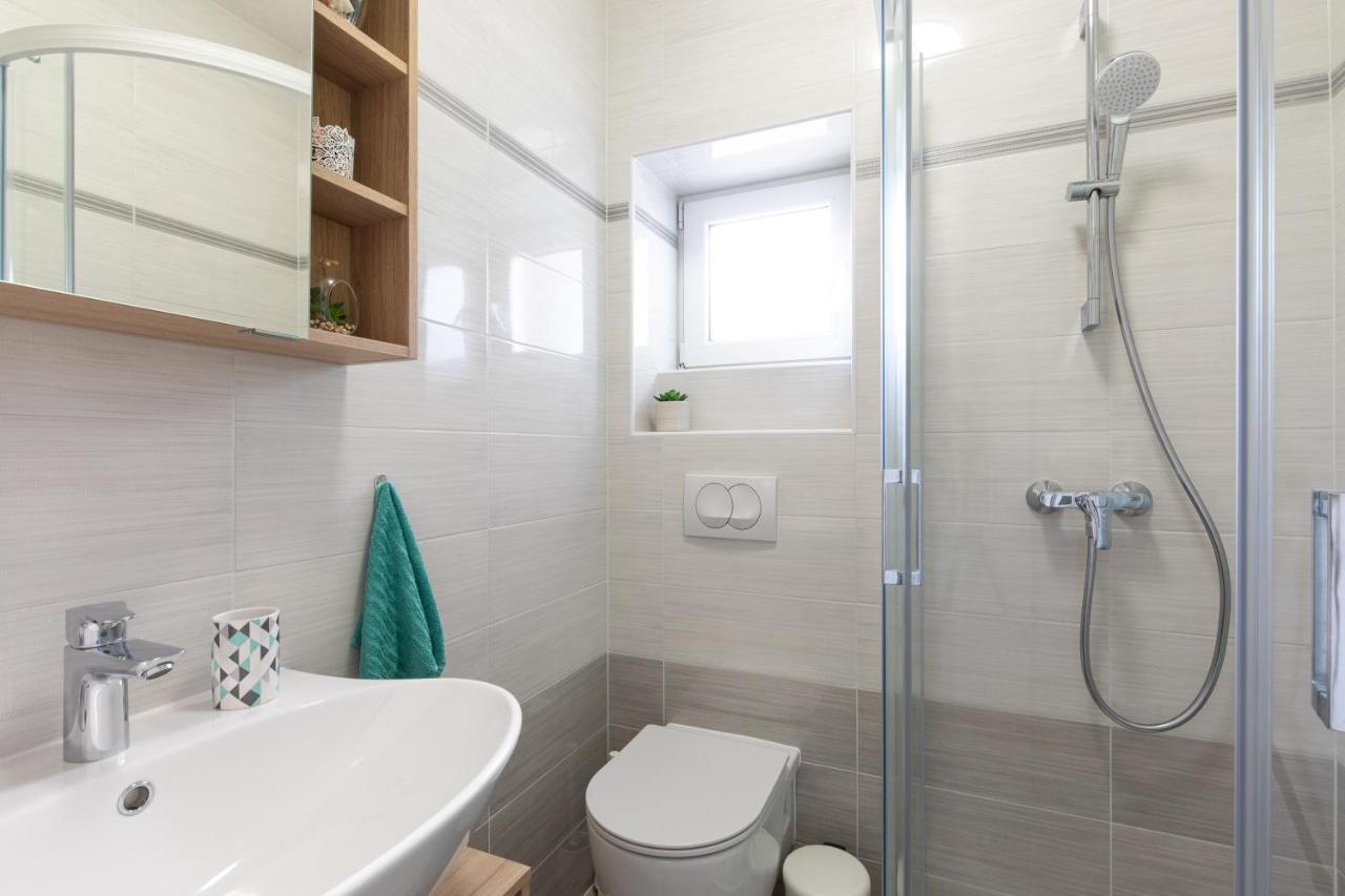 קרק Apartman Ruza מראה חיצוני תמונה