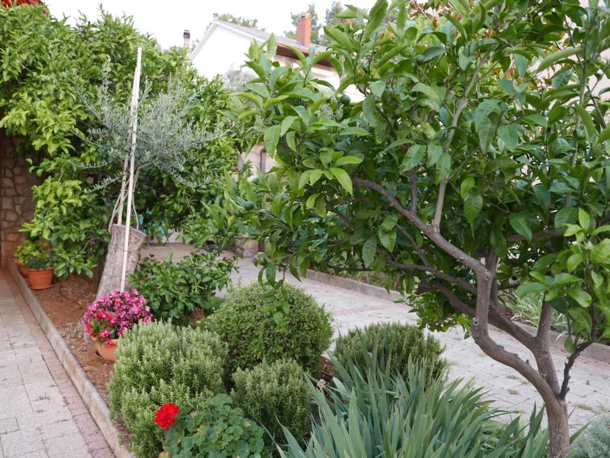 קרק Apartman Ruza מראה חיצוני תמונה