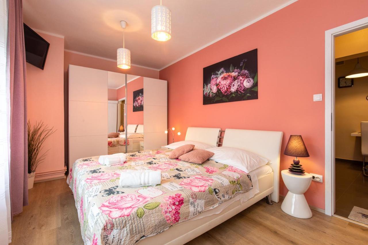 קרק Apartman Ruza מראה חיצוני תמונה