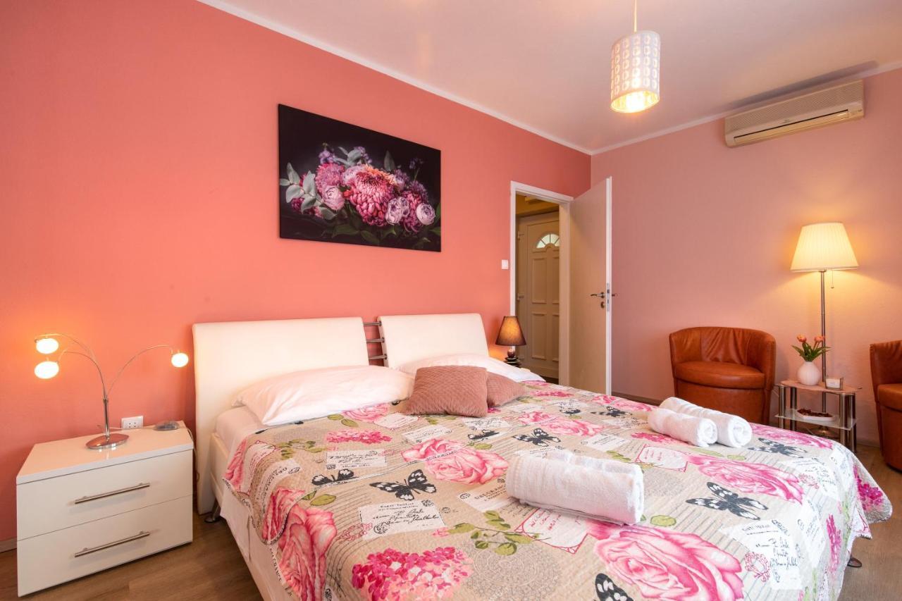 קרק Apartman Ruza מראה חיצוני תמונה